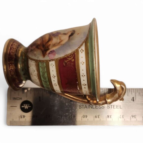 Antique Royal Vienna Cherub Angel Demitasse Cup – Gold Gilt, Burgundy & Green - Picture 5 of 12